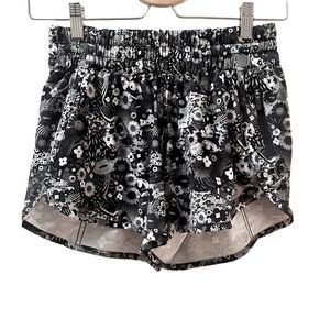 Lululemon Seawheeze Tracker Short